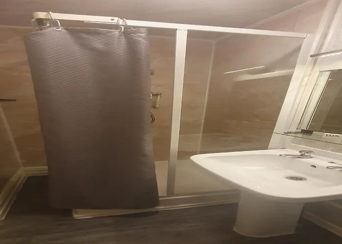 Palm Beach By The SeaAirport Hotel